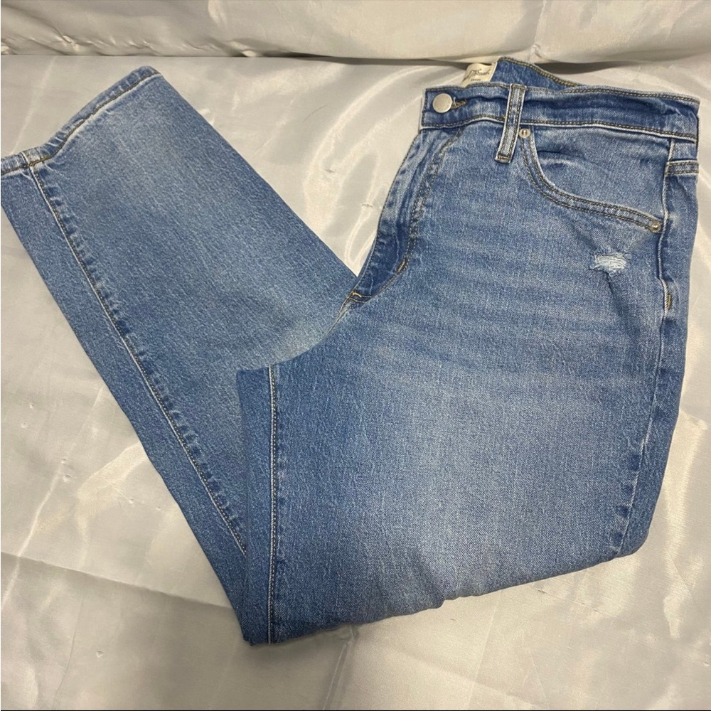Universal Thread Blue High Rise 90s Slim Jeans with Distressed Details